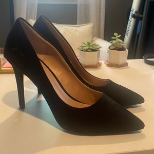 Call it Spring black pumps womens size 9